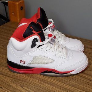 Size 5Y - Jordan 5 Retro Fire Red Black Tongue 2013
